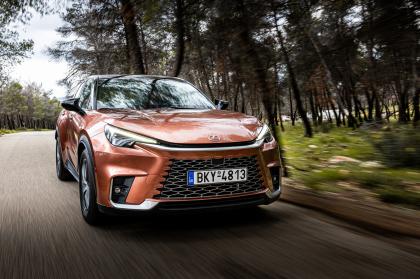 Test: Lexus LBX Hybrid 136Ps